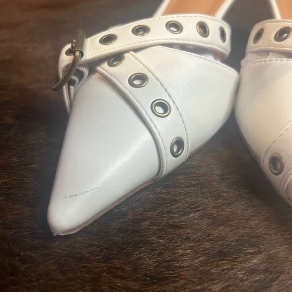 White and Brown Crisscross Heels - Picture 7 of 7